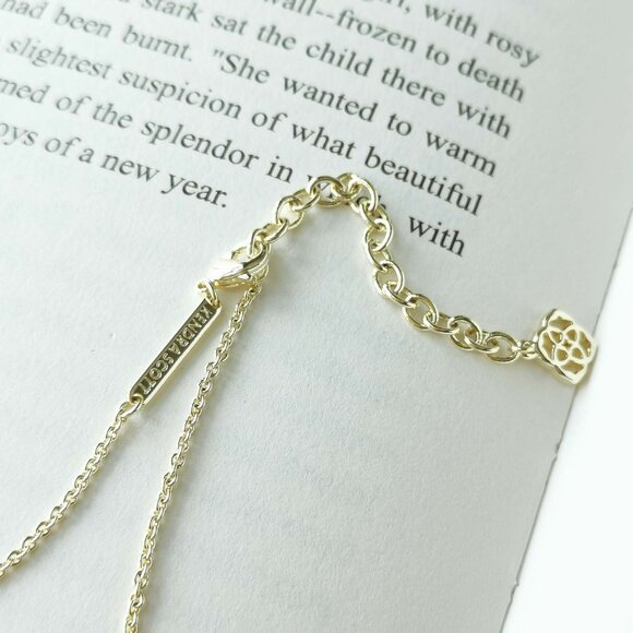 NEW KENDRA SCOTT Elisa Magenta Magnesite Gold Pendant Necklace AUTHENTIC - Picture 2 of 3